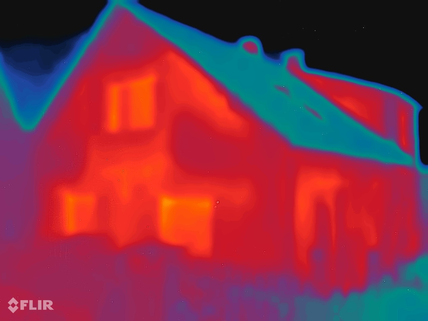Thermal image of the facade before coating